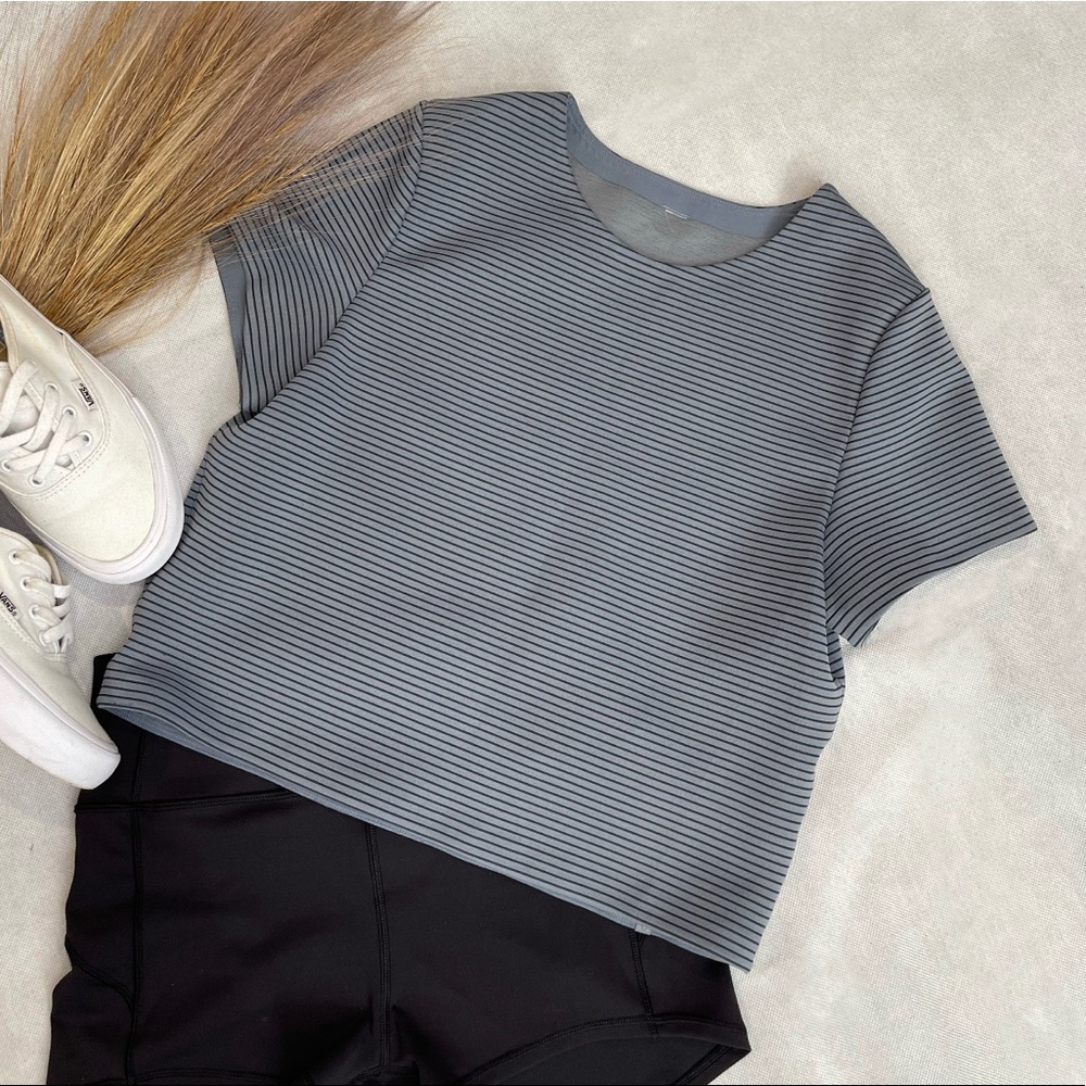 Lululemon top